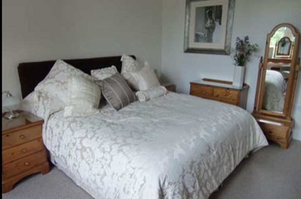 Mount Ceres Hotel Bonnyrigg Room photo